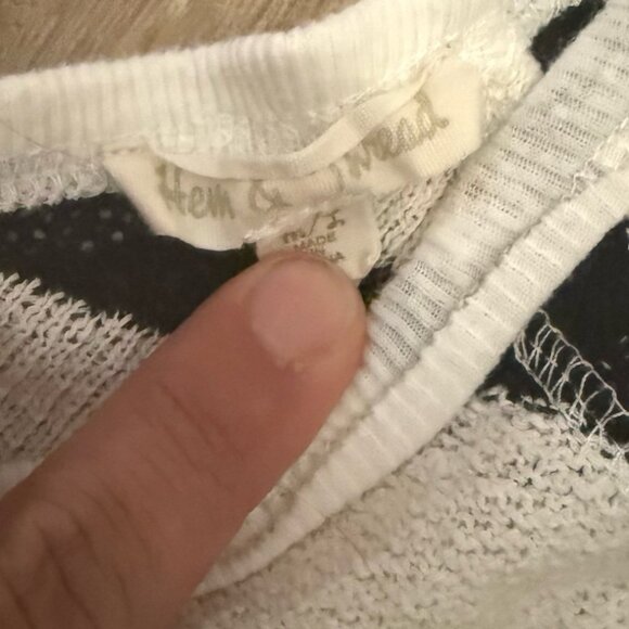 Hem & Thread Striped Light Sweater Long Sleeve - Picture 2 of 3